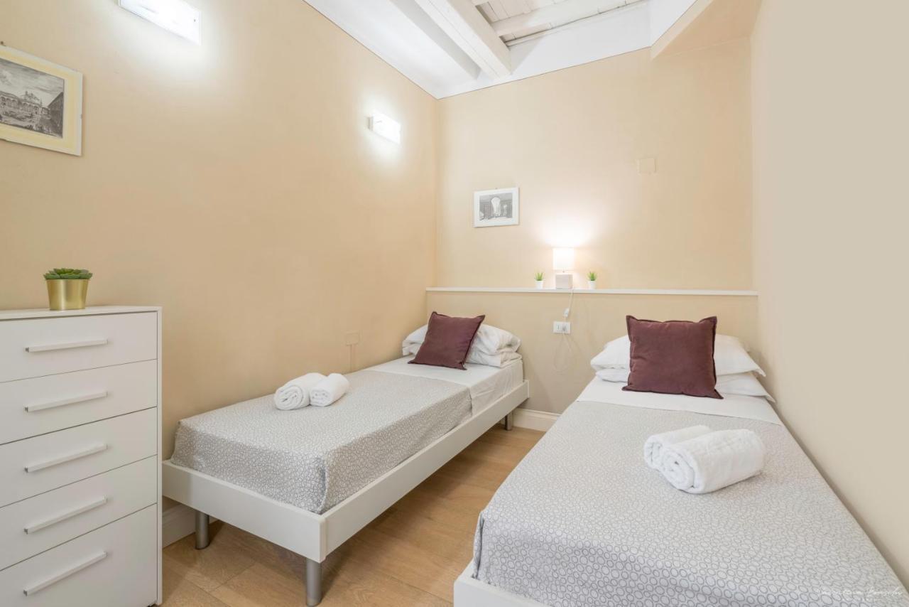 Wine Apartments Florence Barolo Luaran gambar